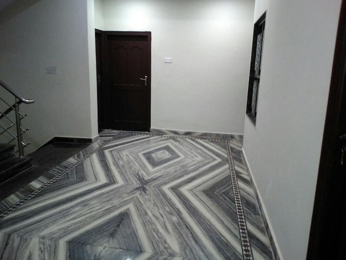 Hotel Gateway Kailash Варанаси Екстериор снимка